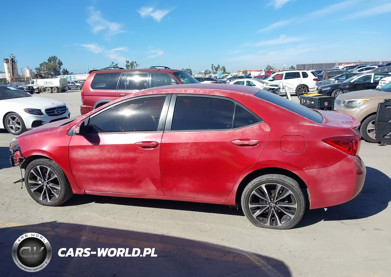 2018 Toyota Corolla Se VIN:5YFBURHE7JP836039 - 14