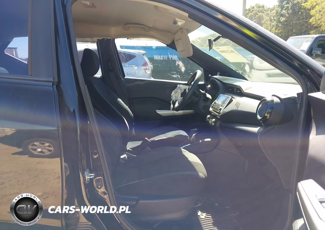 2019 Nissan Kicks Sv VIN:3N1CP5CU2KL506409 - 5