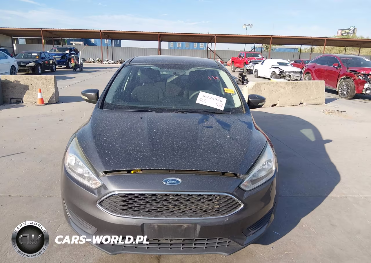 2016 Ford Focus Se VIN:1FADP3F26GL331767 - 12