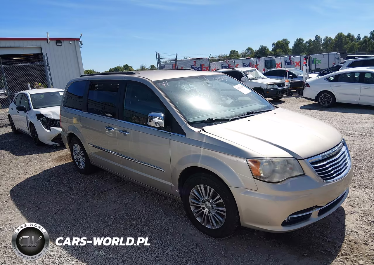 2013 Chrysler Town & Country Touring-L VIN:2C4RC1CG3DR571832 - 13