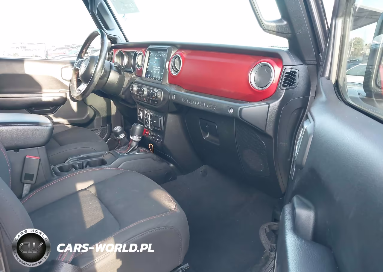2019 Jeep Wrangler Unlimited Rubicon 4X4 VIN:1C4HJXFN0KW689016 - 5