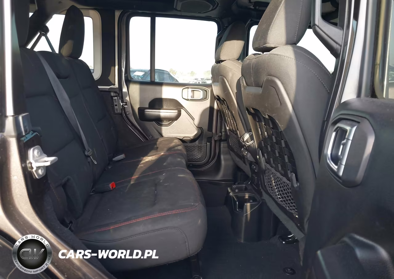 2019 Jeep Wrangler Unlimited Rubicon 4X4 VIN:1C4HJXFN0KW689016 - 8