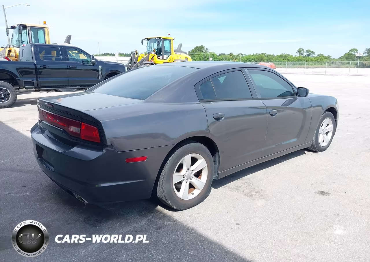 2014 Dodge Charger Se VIN:2C3CDXBG0EH318762 - 4