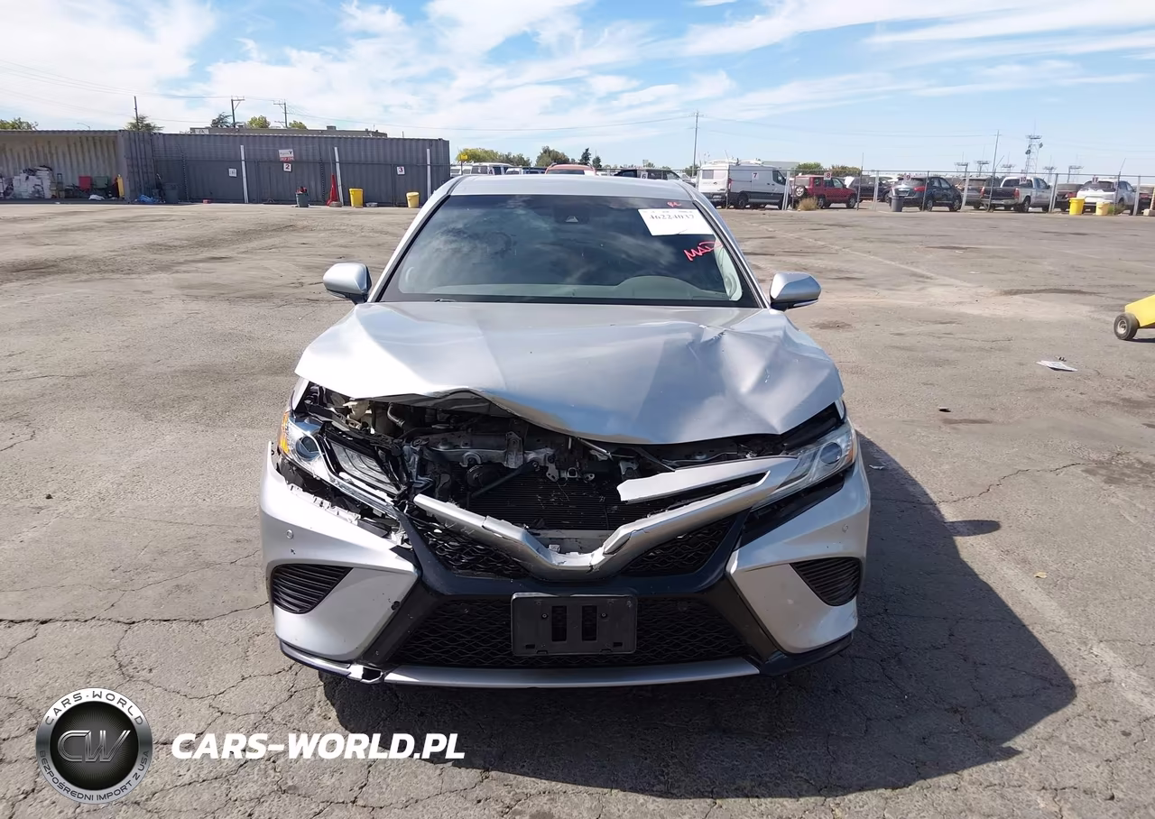 2018 Toyota Camry Xse VIN:4T1B61HK8JU029478 - 12