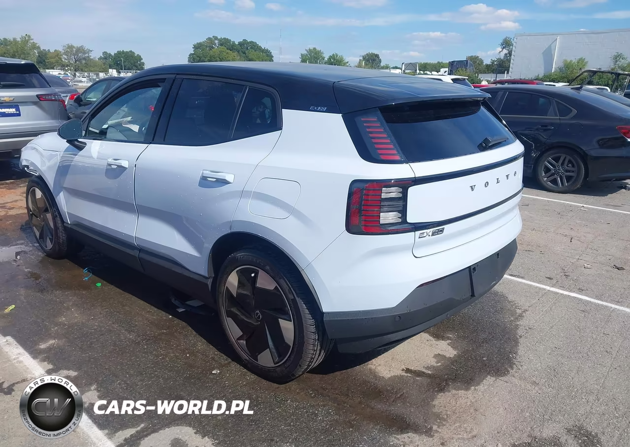 2025 Volvo Ex30 Plus Twin Motor Performance, Fully Electric VIN:YV4EK3ZK4SS145424 - 3