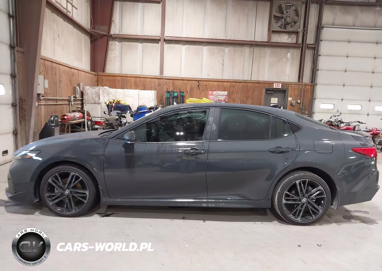 2026 Toyota Camry Xse VIN:4T1DAACK9TU697646 - 14