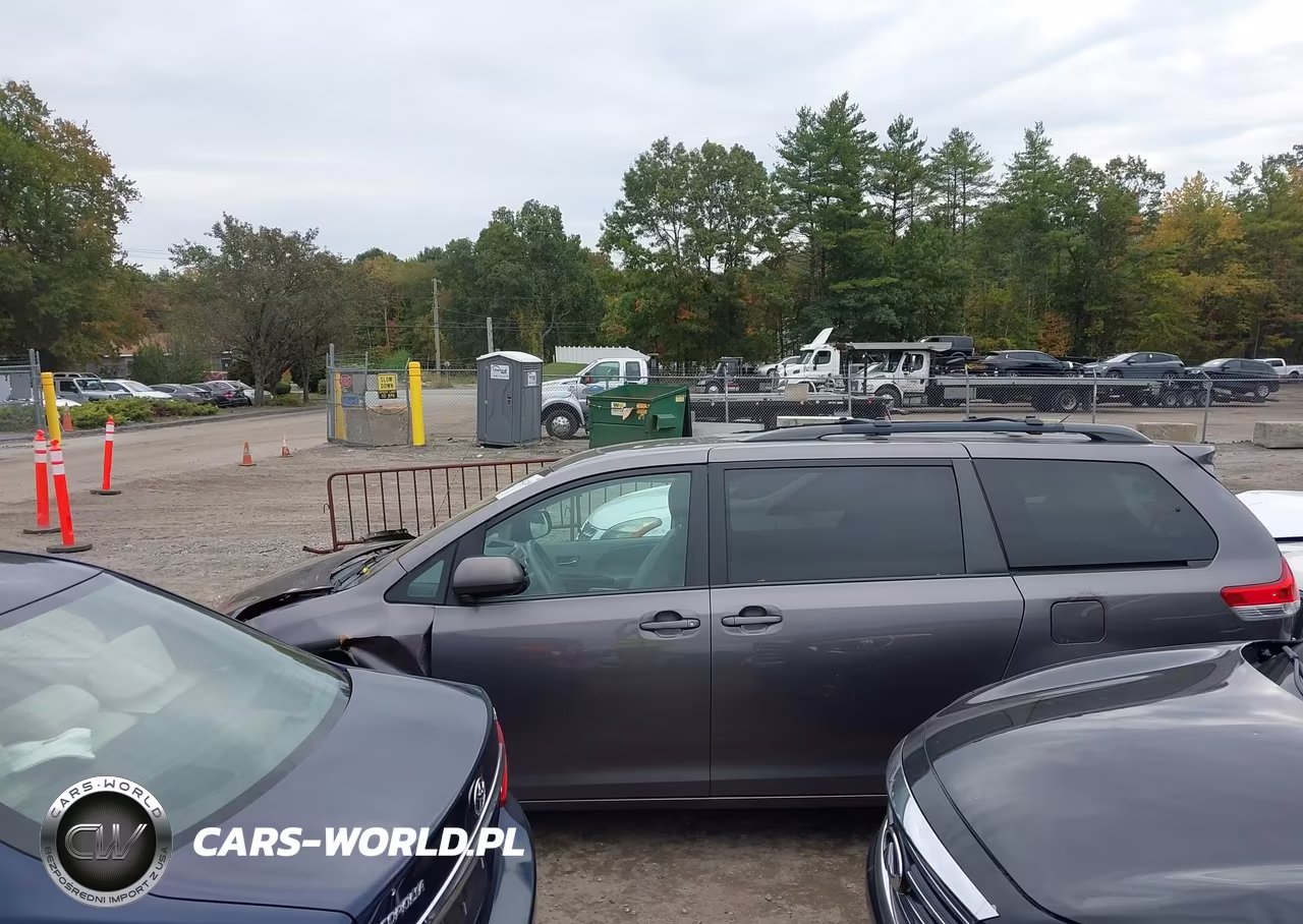 2014 Toyota Sienna Xle V6 8 Passenger VIN:5TDYK3DC6ES500249 - 15