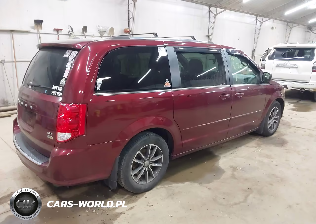 2017 Dodge Grand Caravan Sxt VIN:2C4RDGCG1HR546224 - 4