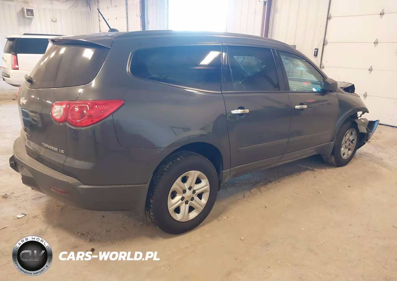 2011 Chevrolet Traverse Ls VIN:1GNKVEED3BJ319125 - 4