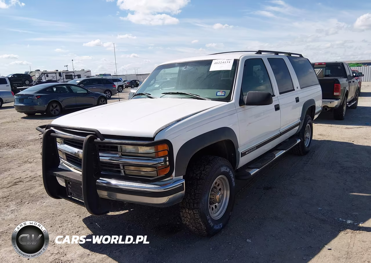 1999 Chevrolet Suburban 2500 VIN:3GNGK26J6XG247122 - 2