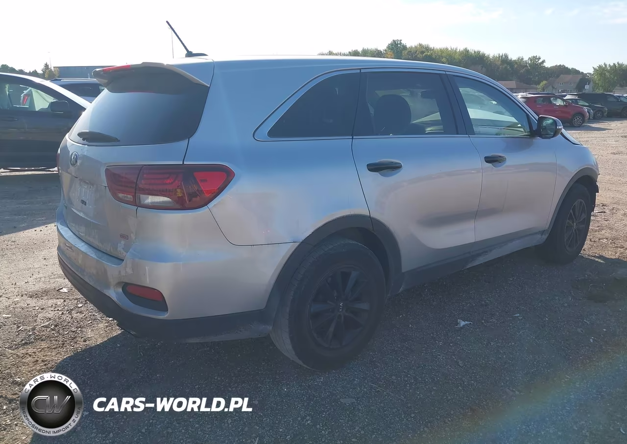 2019 Kia Sorento 2.4L L VIN:5XYPG4A39KG468218 - 4
