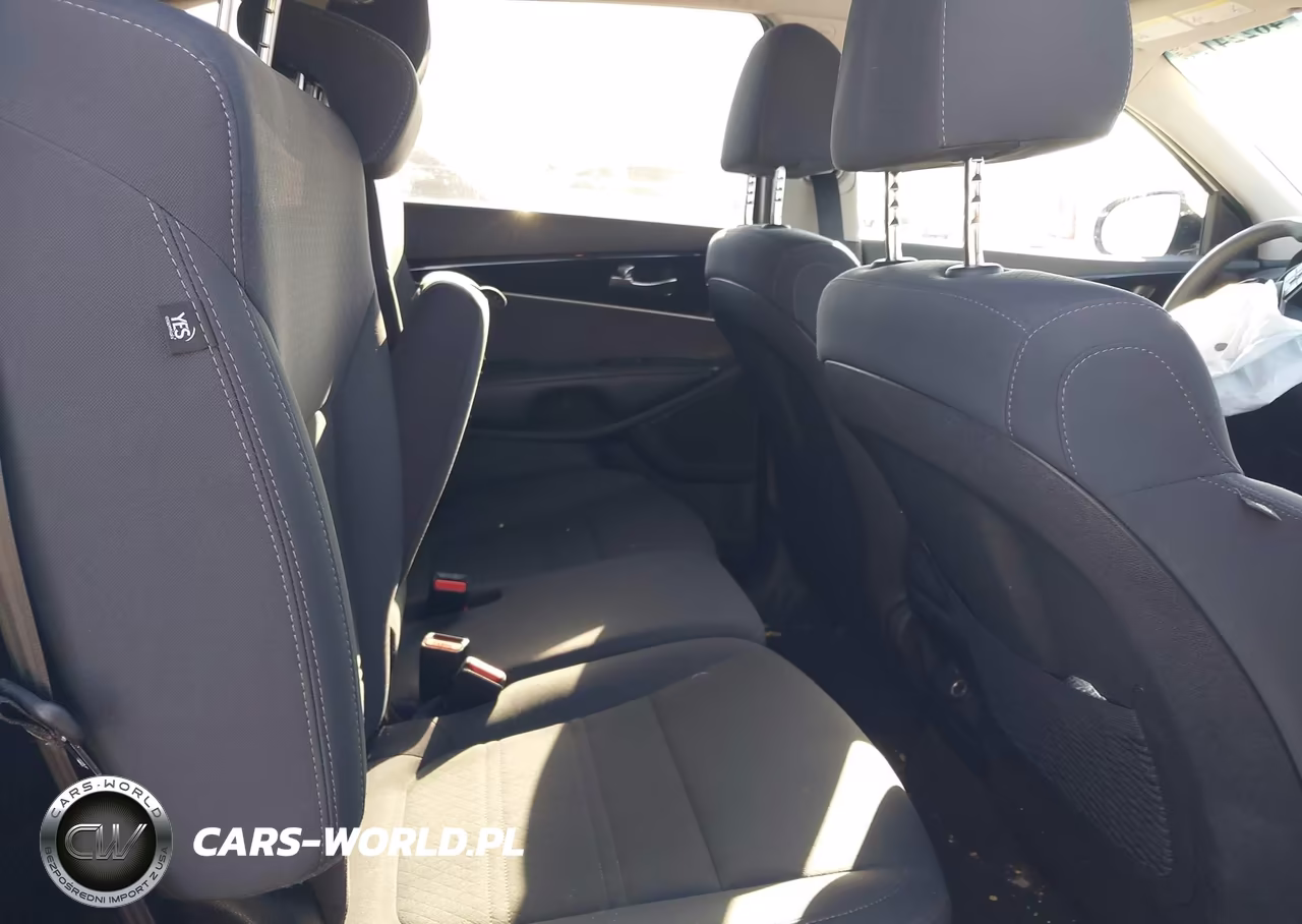 2019 Kia Sorento 2.4L L VIN:5XYPG4A39KG468218 - 8