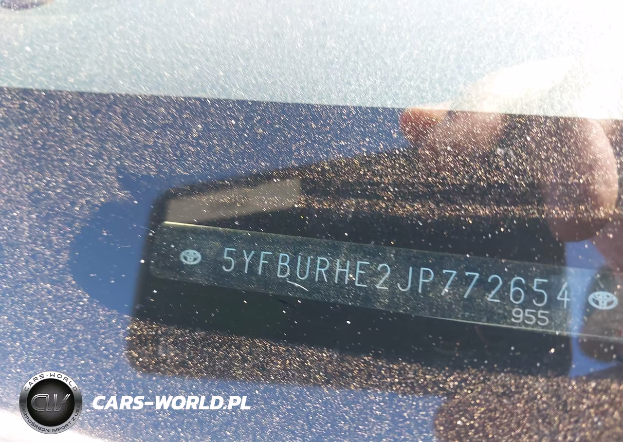 2018 Toyota Corolla Se VIN:5YFBURHE2JP772654 - 9