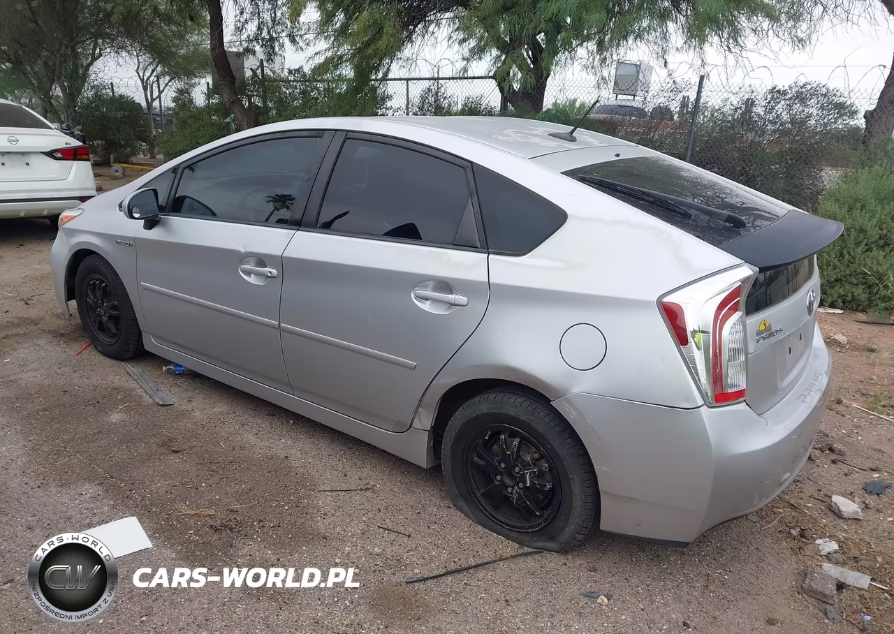 2013 Toyota Prius Three VIN:JTDKN3DU7D5571762 - 3