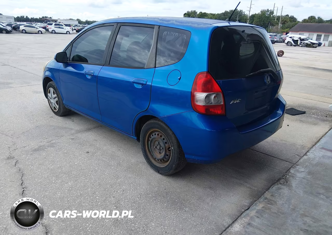 2008 Honda Fit VIN:JHMGD37468S067598 - 3