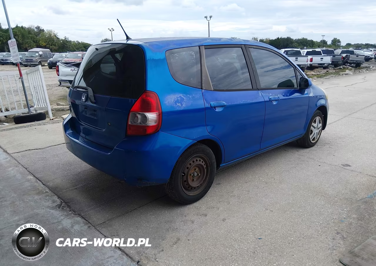 2008 Honda Fit VIN:JHMGD37468S067598 - 4