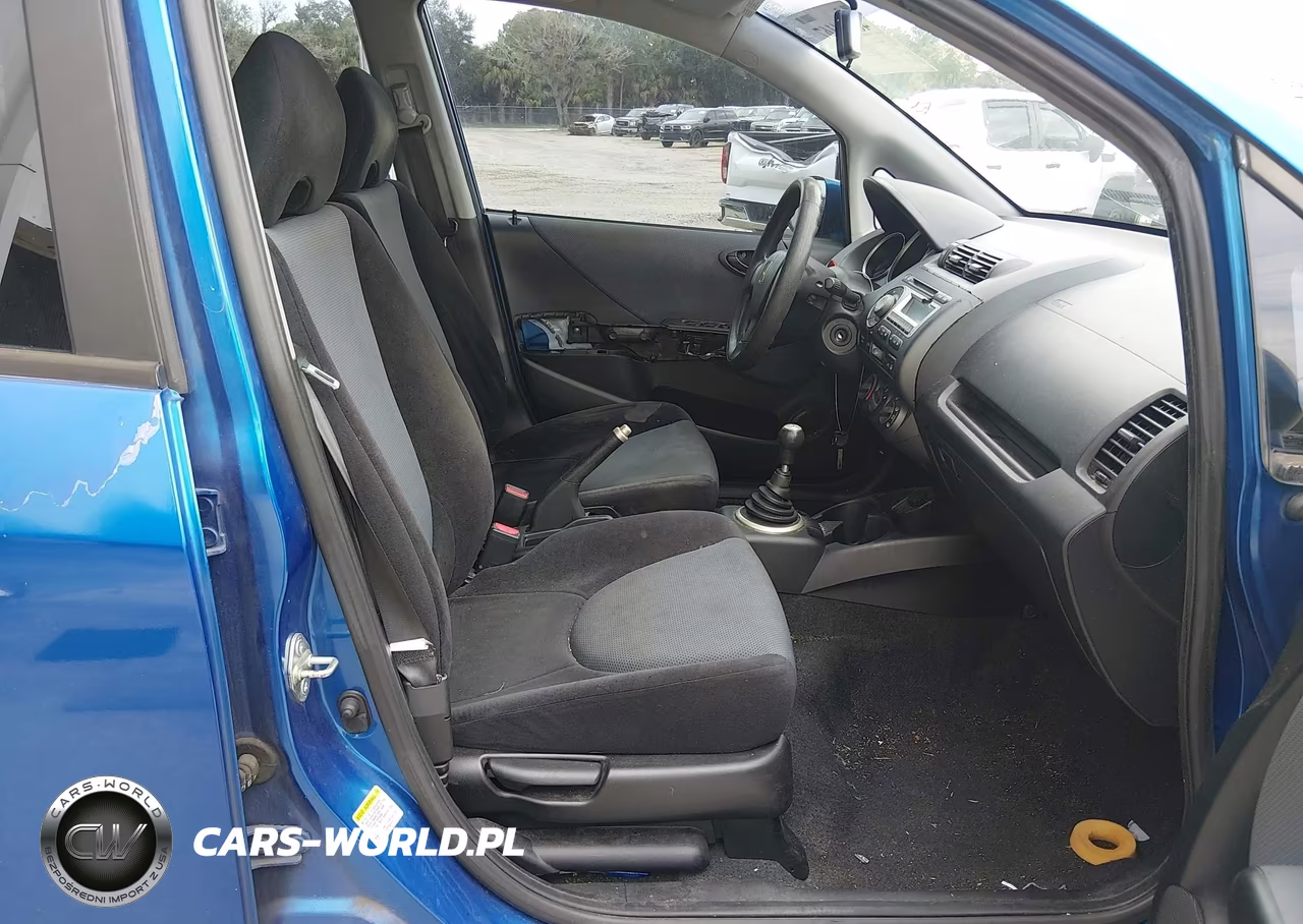 2008 Honda Fit VIN:JHMGD37468S067598 - 5