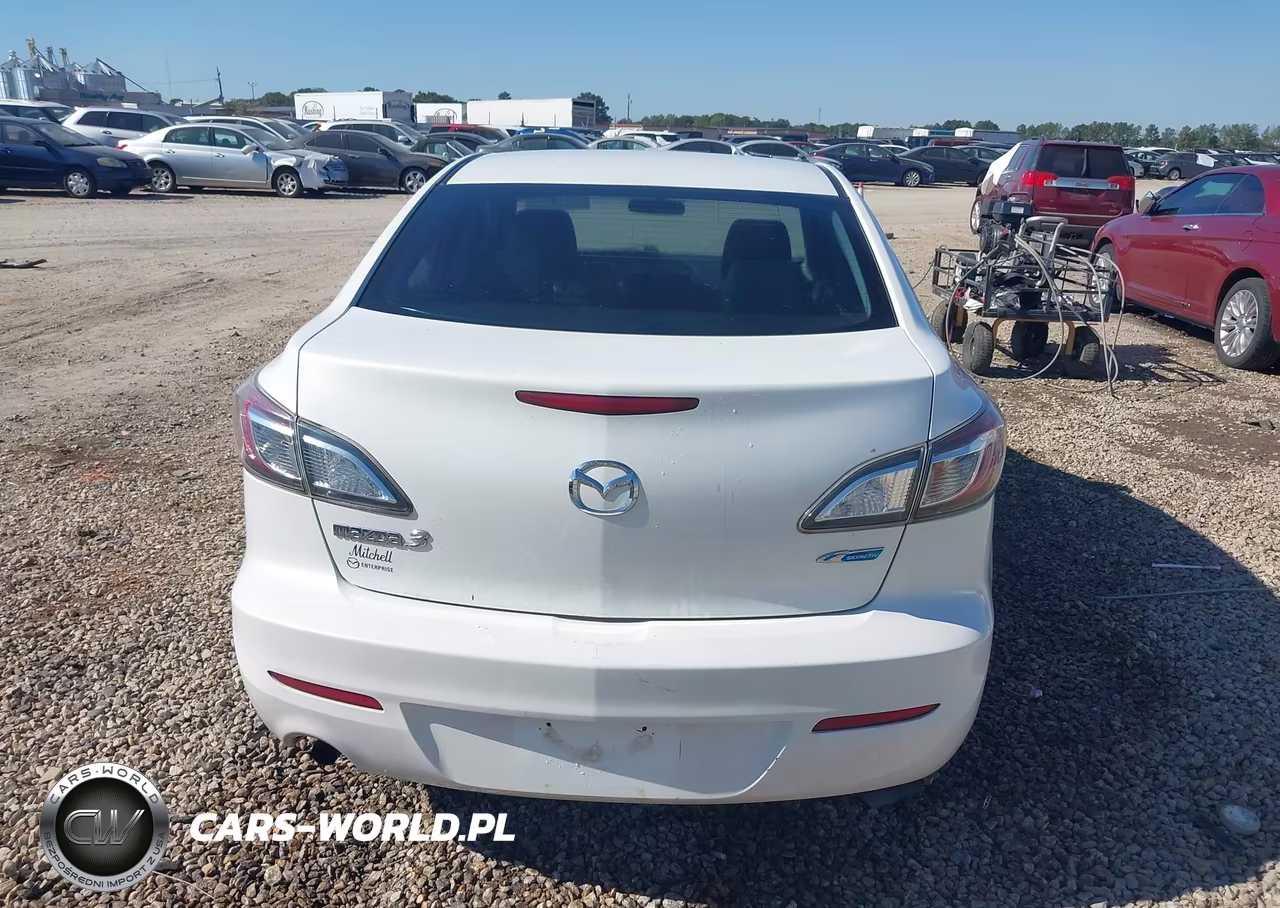2013 Mazda Mazda3 I Sport VIN:JM1BL1U71D1845419 - 16