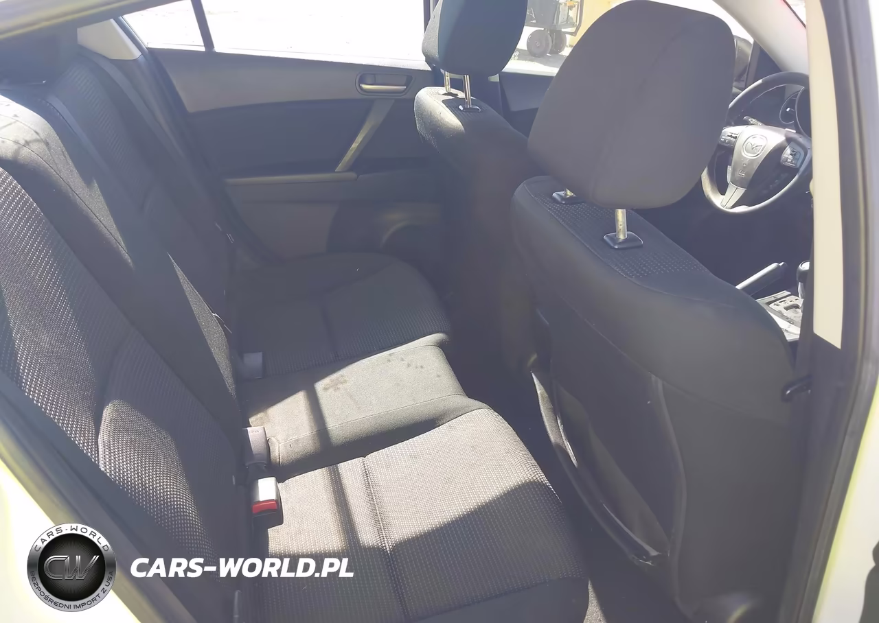 2013 Mazda Mazda3 I Sport VIN:JM1BL1U71D1845419 - 8
