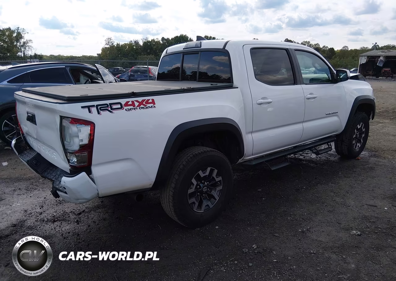 2016 Toyota Tacoma Trd Off Road VIN:3TMCZ5AN6GM016964 - 4