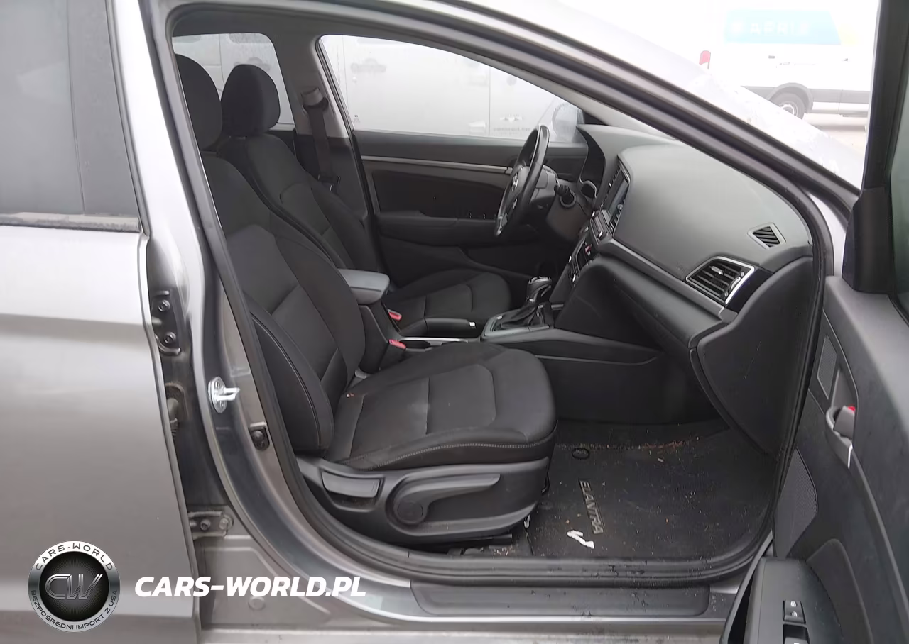 2018 Hyundai Elantra Value Edition VIN:5NPD84LF7JH396269 - 5