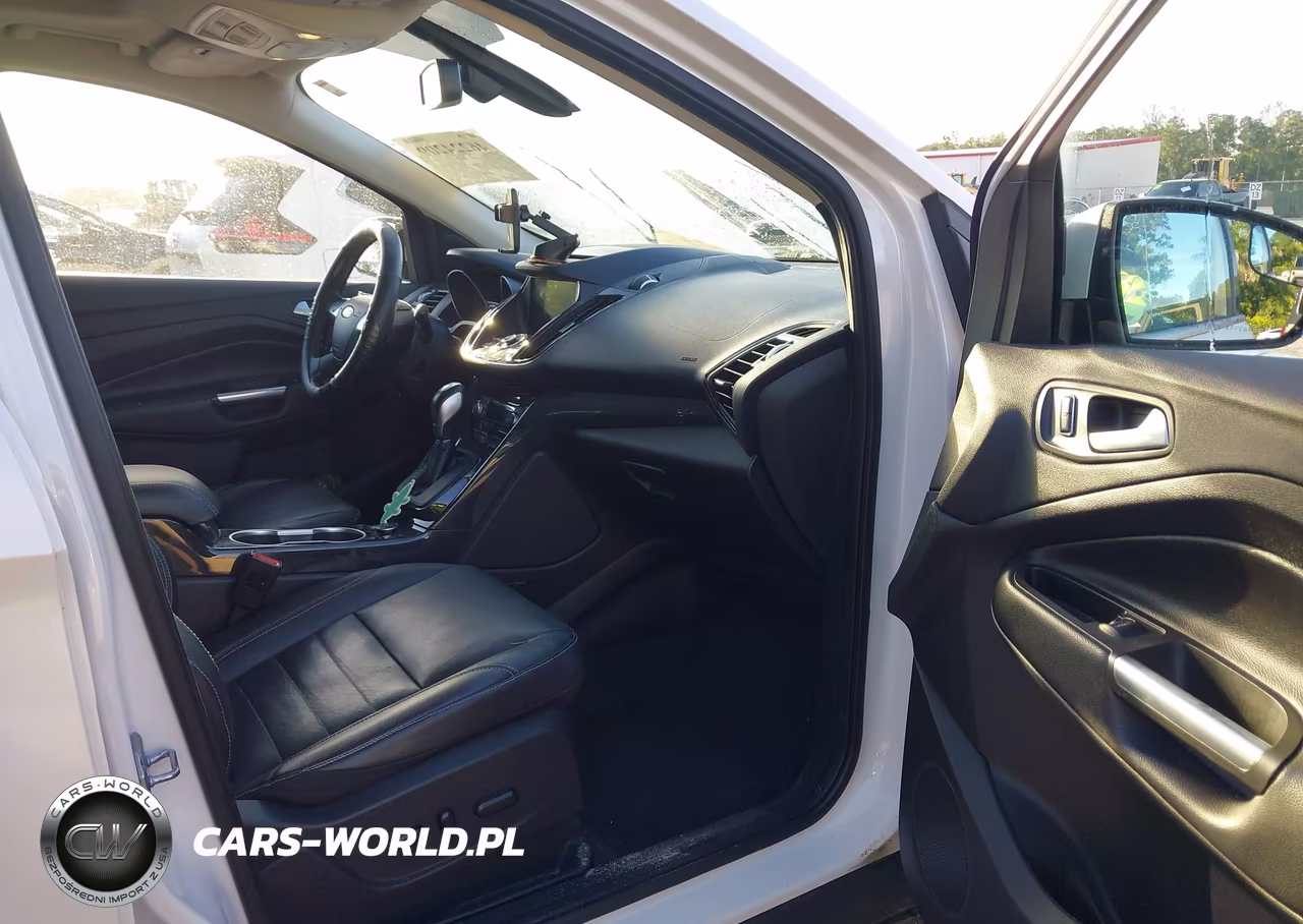 2016 Ford Escape Titanium VIN:1FMCU9JX6GUC79809 - 5