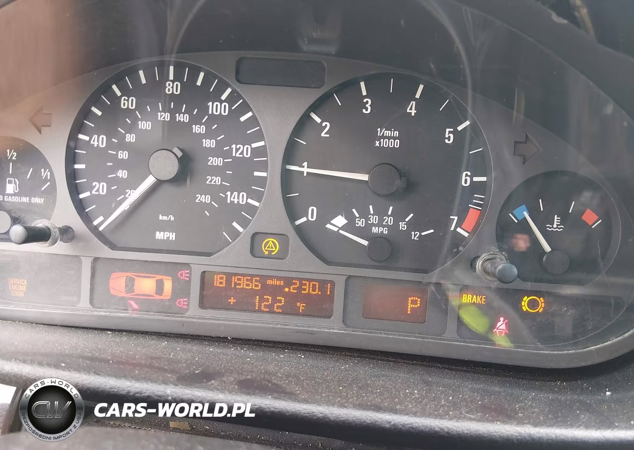 2004 BMW 325Ci VIN:WBABW33464PL24913 - 7