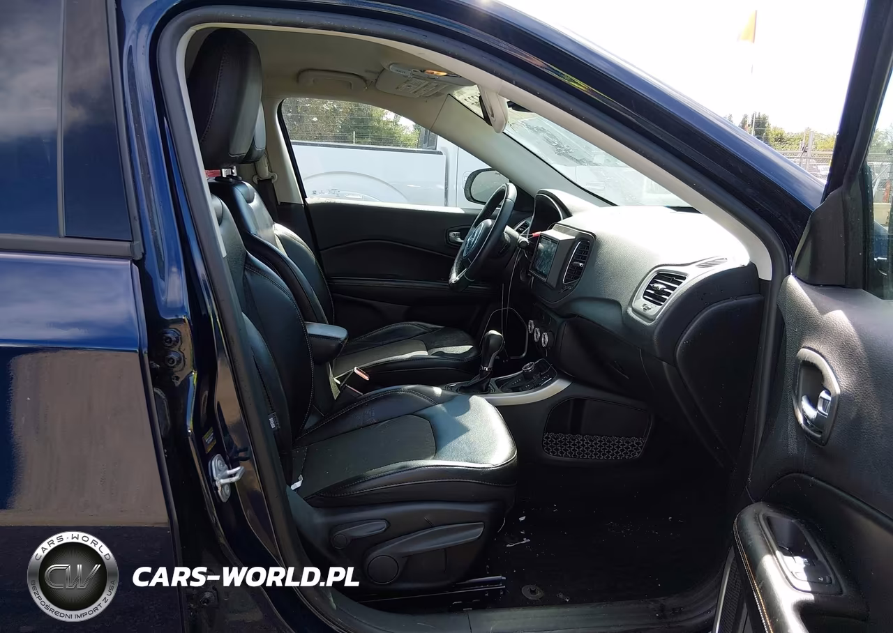 2018 Jeep Compass Latitude 4X4 VIN:3C4NJDBB1JT467506 - 5