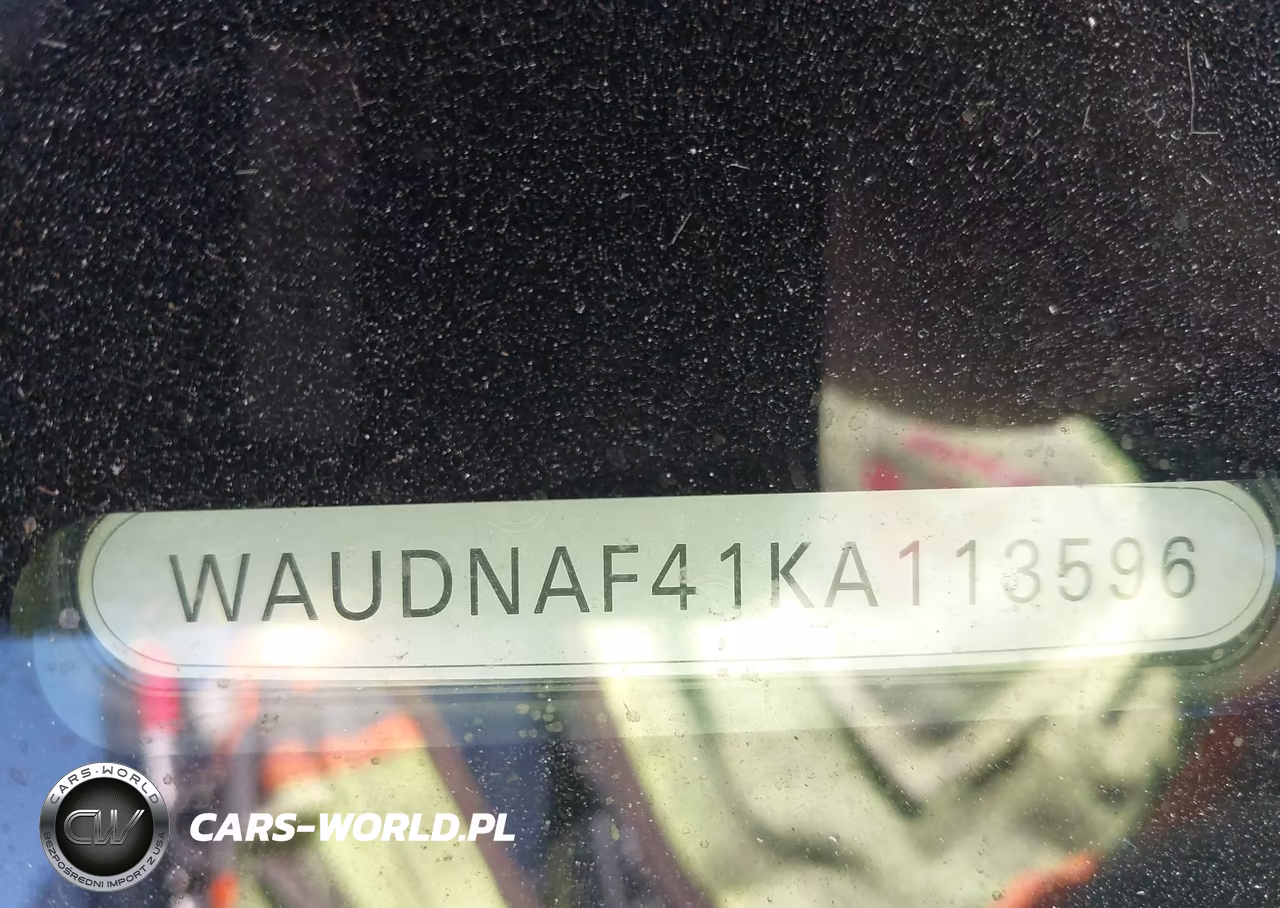 2019 Audi A4 45 Premium VIN:WAUDNAF41KA113596 - 9
