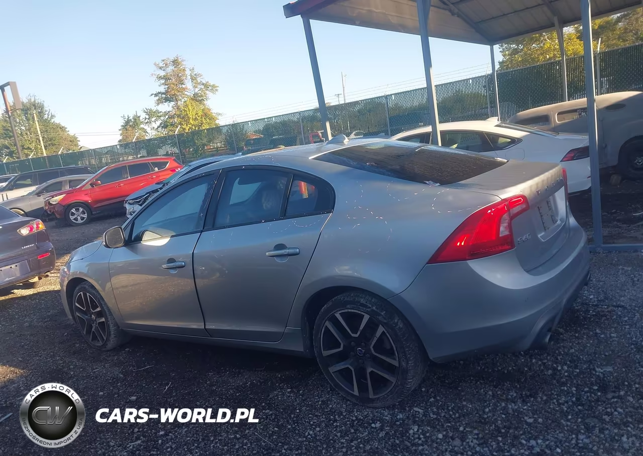 2017 Volvo S60 T5 Dynamic VIN:YV140MTL5H2435959 - 14