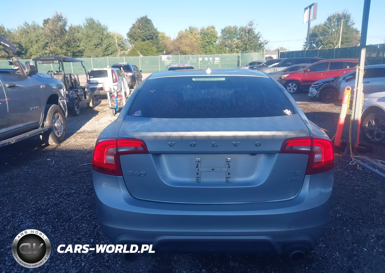 2017 Volvo S60 T5 Dynamic VIN:YV140MTL5H2435959 - 16