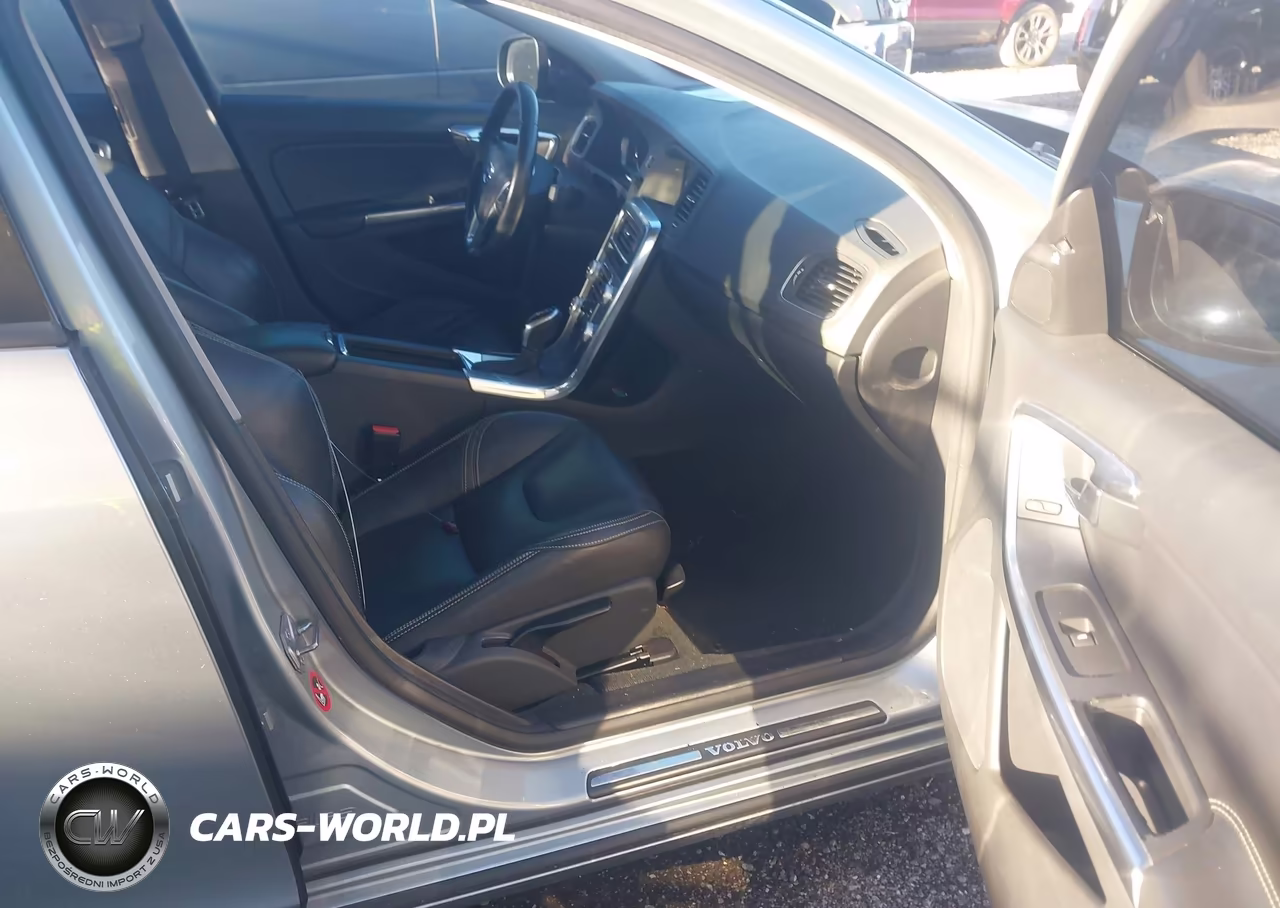2017 Volvo S60 T5 Dynamic VIN:YV140MTL5H2435959 - 5