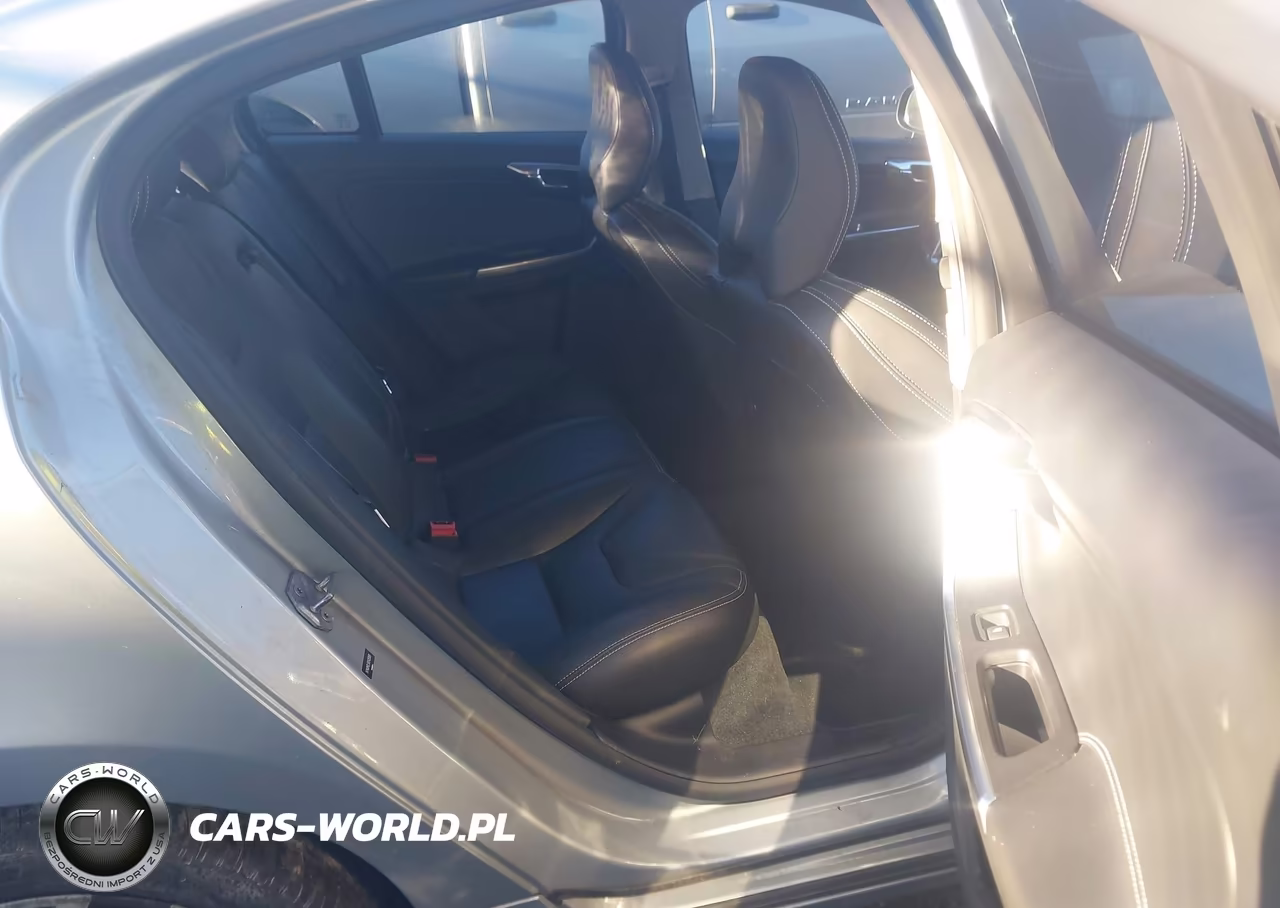 2017 Volvo S60 T5 Dynamic VIN:YV140MTL5H2435959 - 8