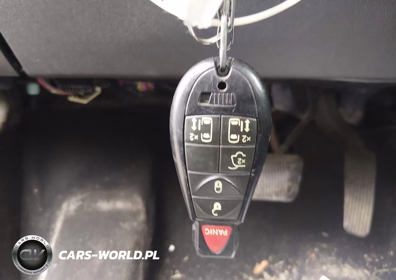 2016 Dodge Grand Caravan R-T VIN:2C4RDGEGXGR224676 - 11