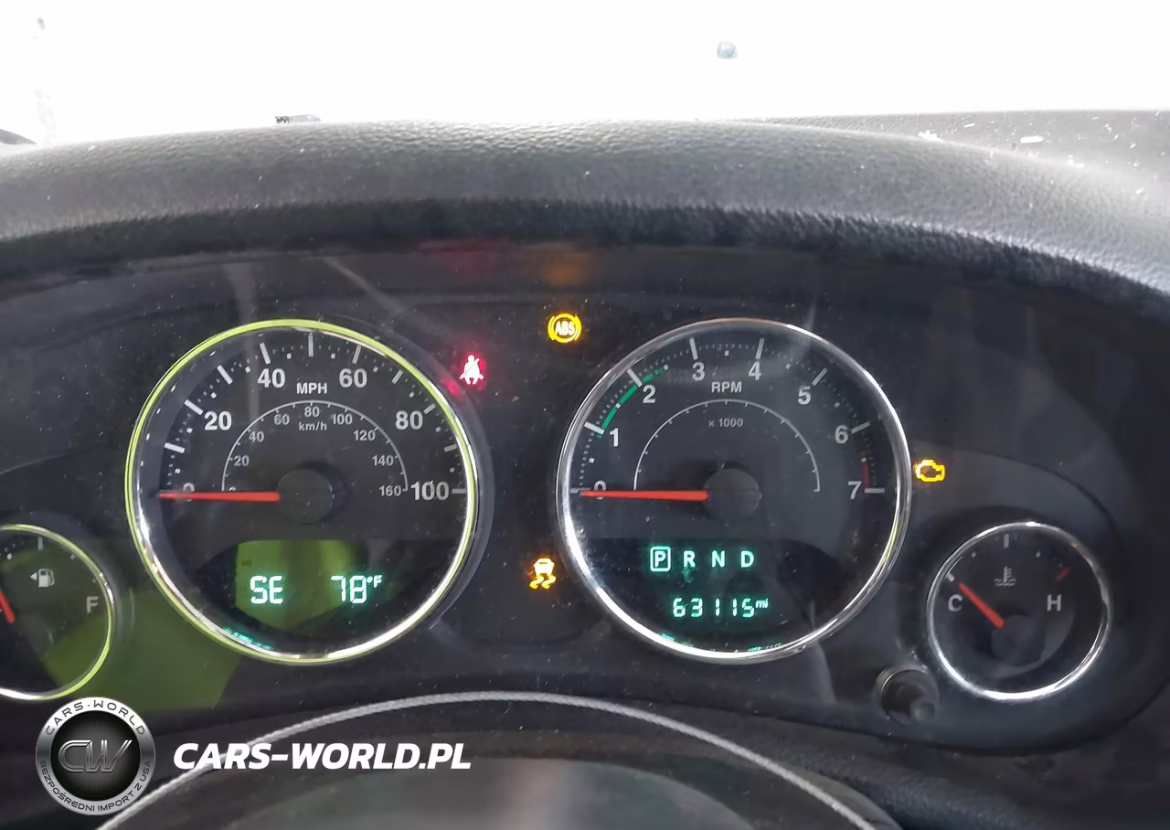 2017 Jeep Wrangler Unlimited Sport 4X4 VIN:1C4BJWDG6HL513618 - 7