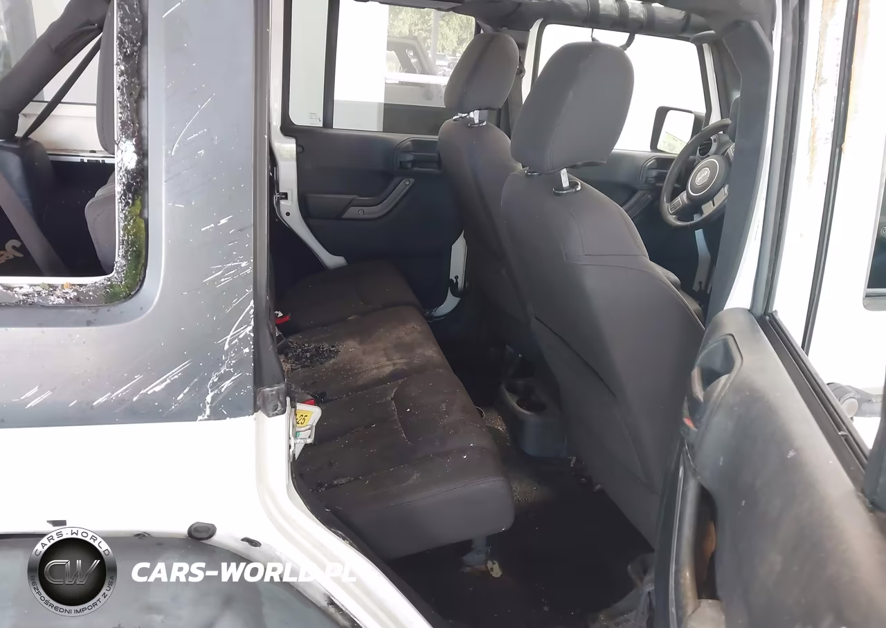 2017 Jeep Wrangler Unlimited Sport 4X4 VIN:1C4BJWDG6HL513618 - 8