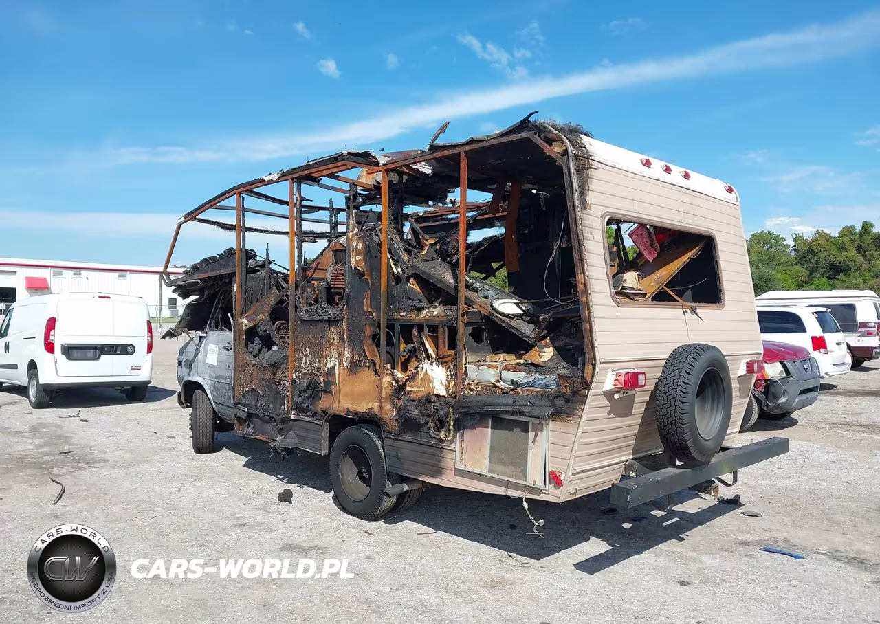 1988 Chevrolet G30 VIN:2GBJG31M8J4161790 - 3