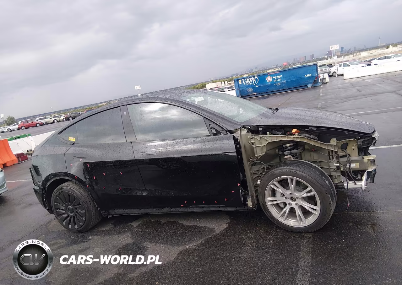 2022 Tesla Model Y Long Range VIN:7SAYGDEE9NA001568 - 14