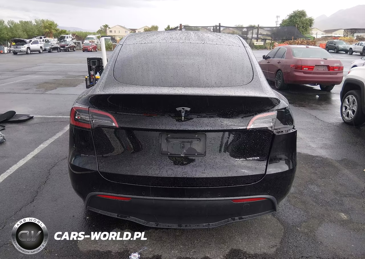 2022 Tesla Model Y Long Range VIN:7SAYGDEE9NA001568 - 17