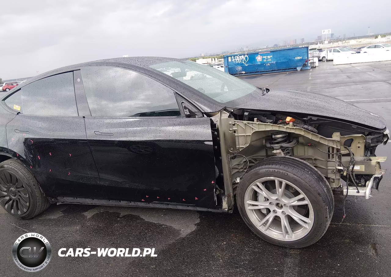2022 Tesla Model Y Long Range VIN:7SAYGDEE9NA001568 - 21