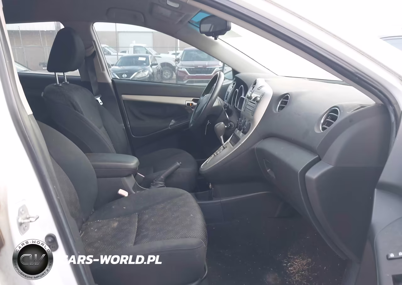 2010 Pontiac Vibe VIN:5Y2SP6E8XAZ420674 - 5