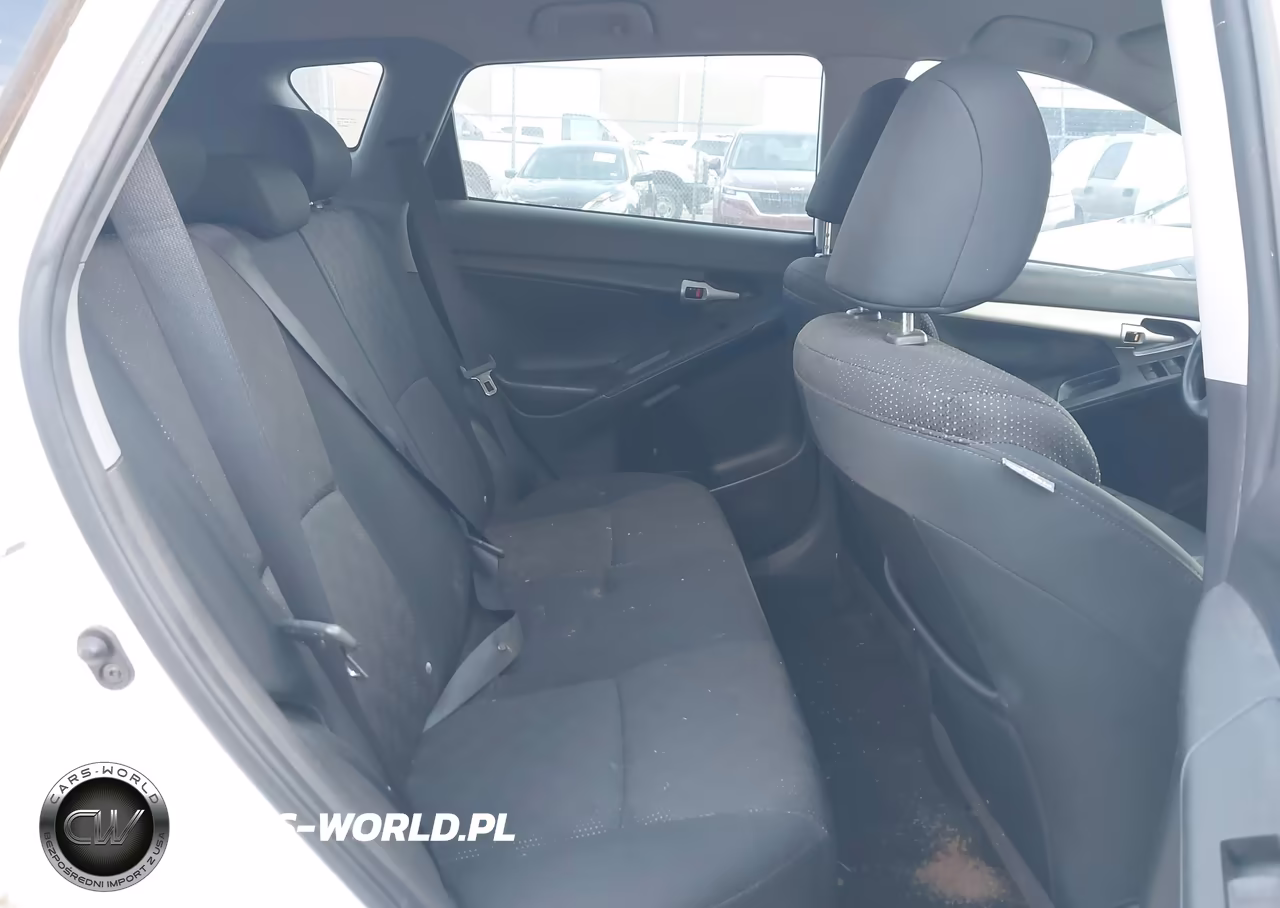 2010 Pontiac Vibe VIN:5Y2SP6E8XAZ420674 - 8