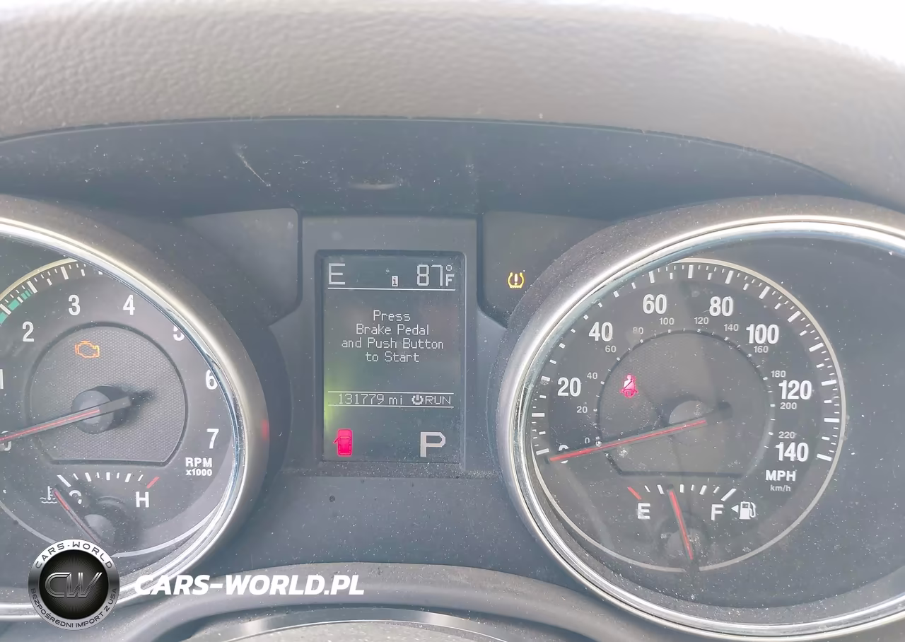 2012 Jeep Grand Cherokee Laredo VIN:1C4RJEAT3CC159219 - 7