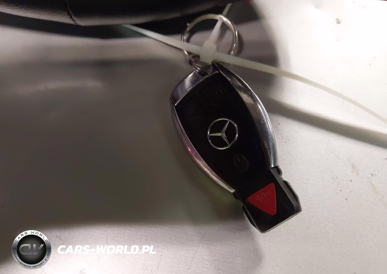 2017 Mercedes-Benz C 300 4Matic VIN:WDDWJ4KB1HF385340 - 11