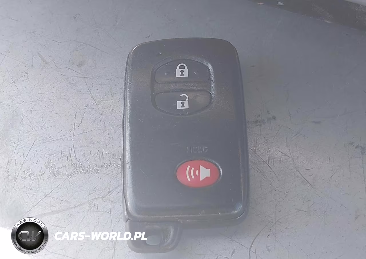 2011 Toyota Prius Two VIN:JTDKN3DU2B5331838 - 11