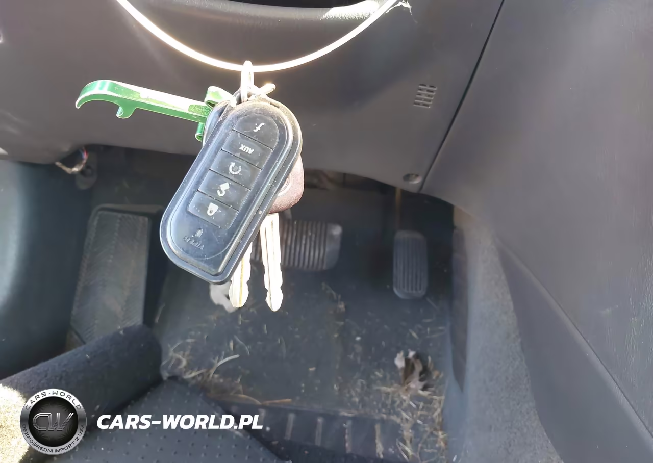 2002 Toyota Camry Solara Sle V6 VIN:2T1FF28P02C590456 - 11
