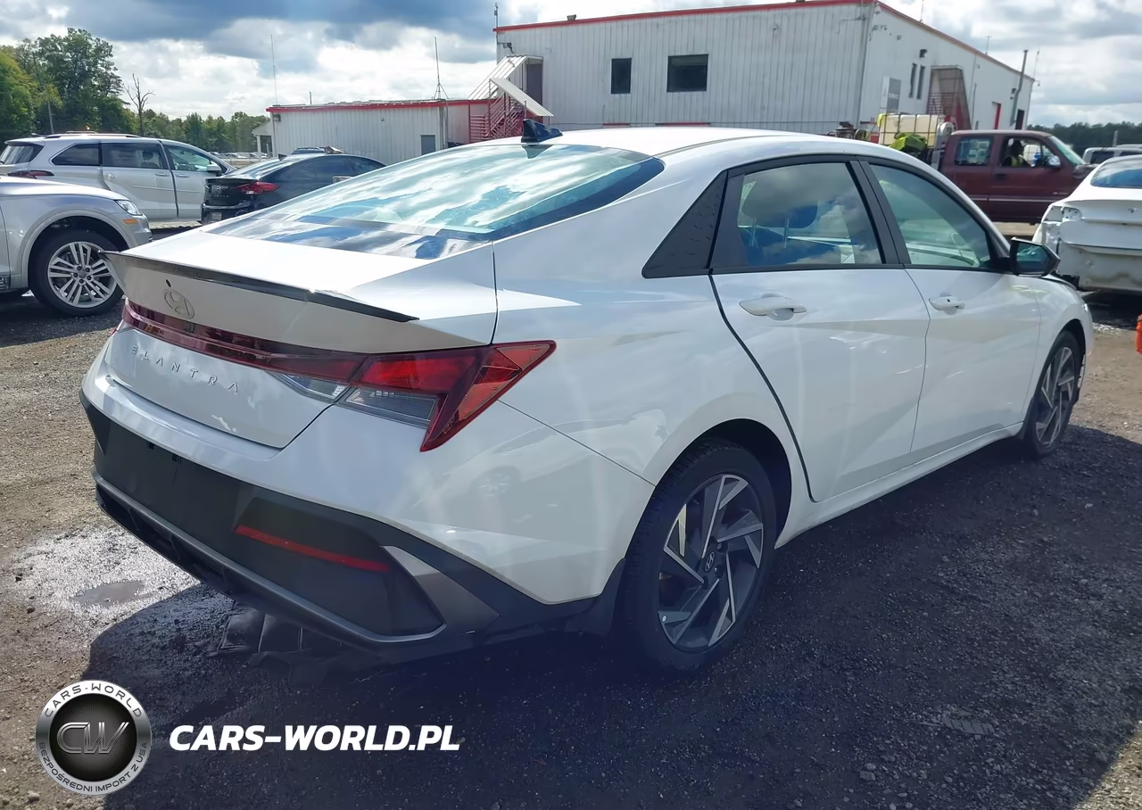 2025 Hyundai Elantra Sel Sport VIN:KMHLM4DG7SU025095 - 4
