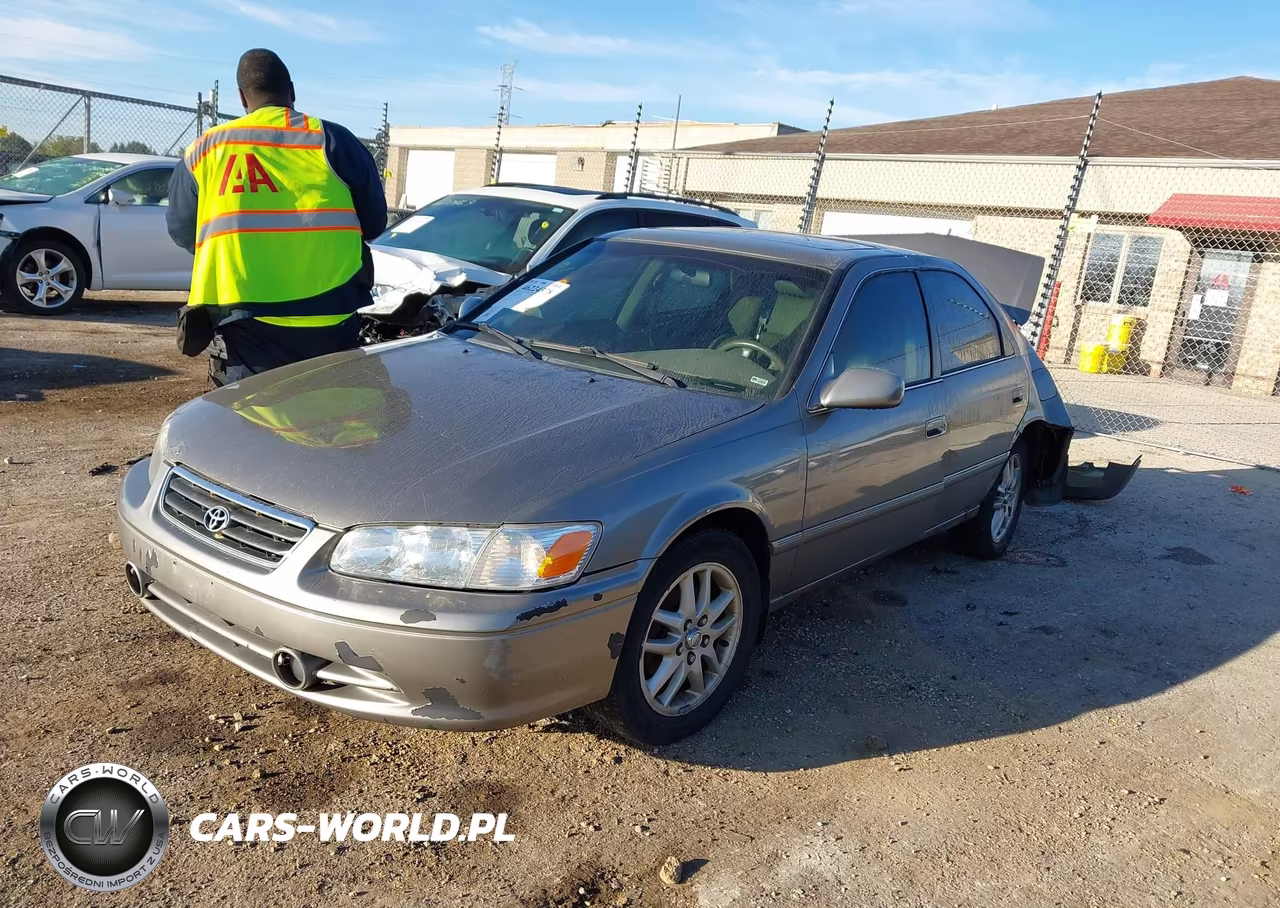 2000 Toyota Camry Xle V6 VIN:4T1BF28K4YU097941 - 2