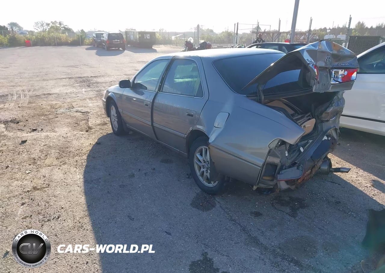 2000 Toyota Camry Xle V6 VIN:4T1BF28K4YU097941 - 3