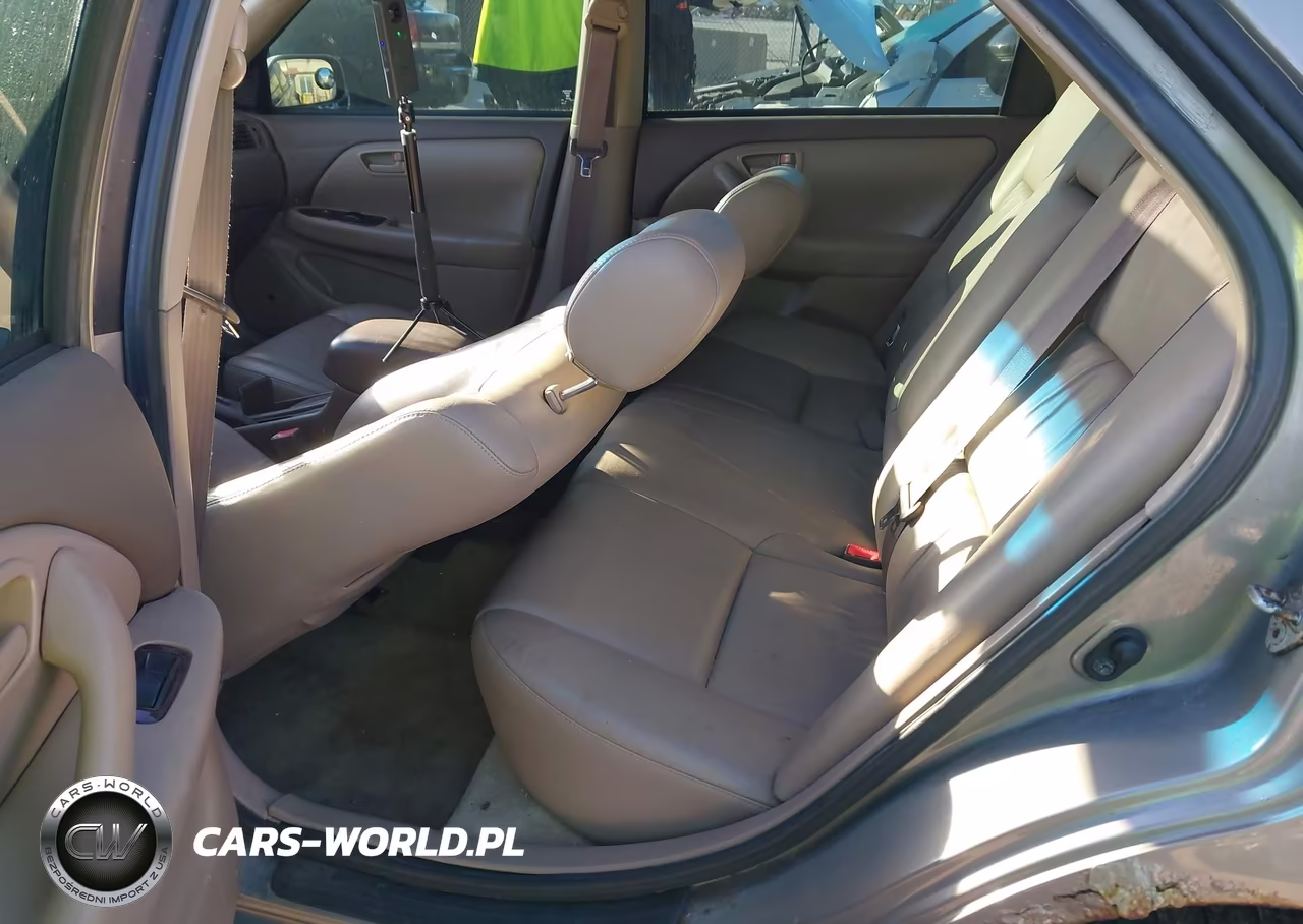 2000 Toyota Camry Xle V6 VIN:4T1BF28K4YU097941 - 8